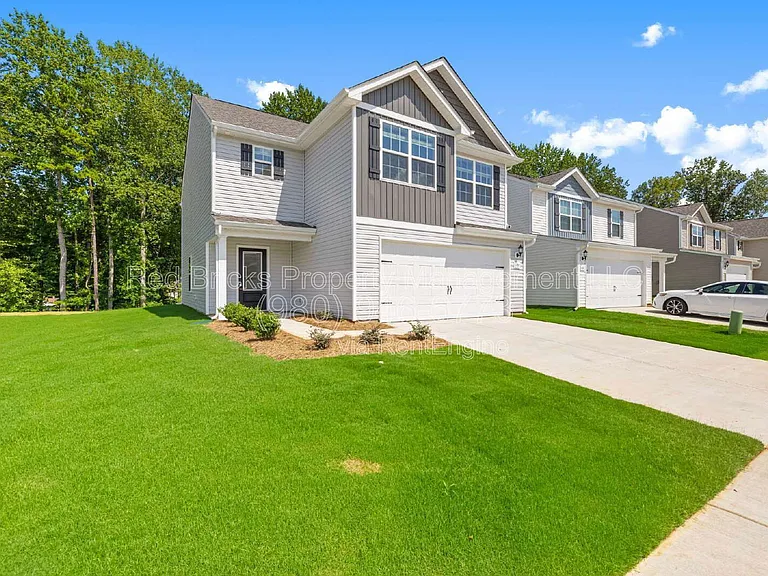 1157 Nia Rd — Photo 2