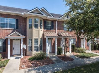 1483 Fieldview Dr, Jacksonville, FL 32225