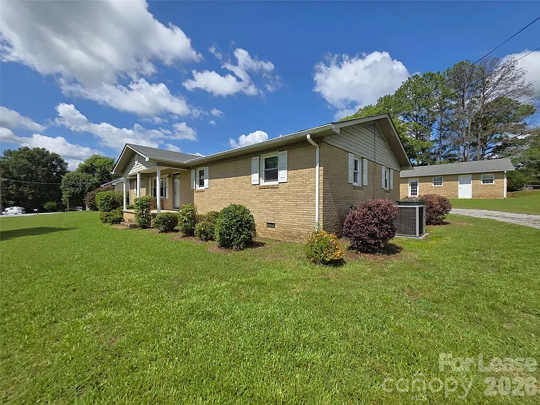 1052 Rembrandt Dr SW — Photo 26