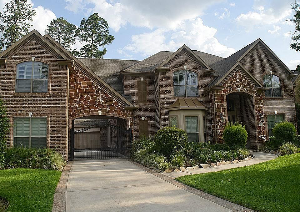 1st image of 99 S Fair Manor Cir