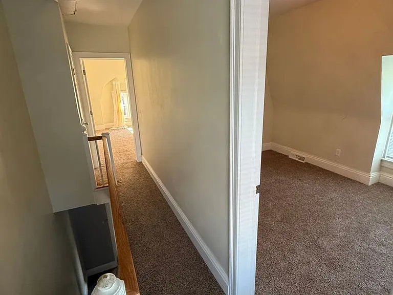 21 N Kershaw St — Photo 41