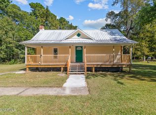 186 Half Moon Church Rd, Jacksonville, NC 28546