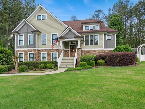 398 Georgetown Dr, Dallas, GA 30132