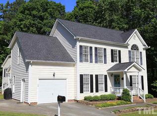 9101 Castleton Ln, Raleigh, NC 27615