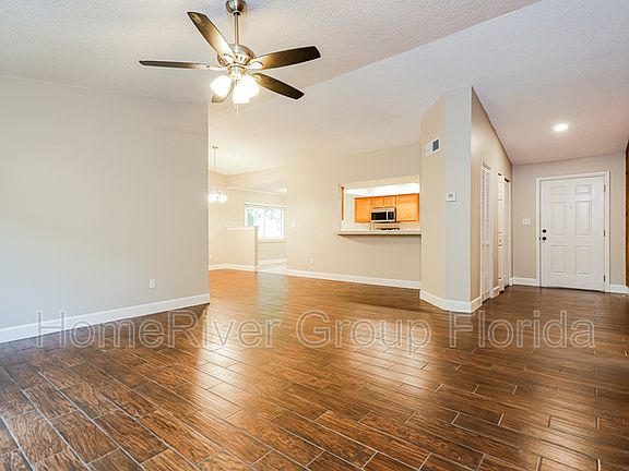 4th image of 3918 Garnet Dr