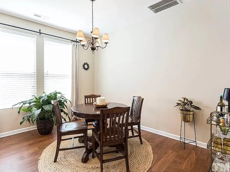 3609 Landshire Vw — Photo 11