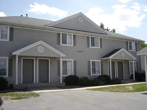 4567 Bowen Blvd SE #D Photo 1 4567 Bowen Blvd SE #D Photo 1