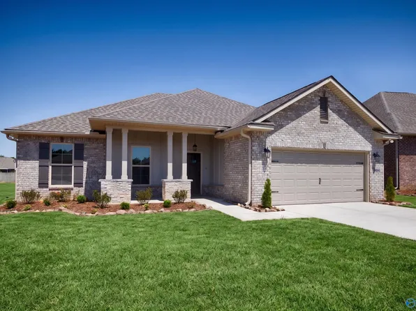 24101 Quints Dr, Athens, AL 35613
