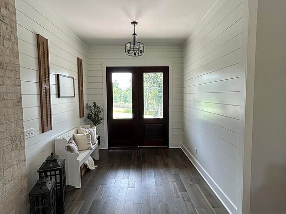3rd image of 3069 Watson Dr