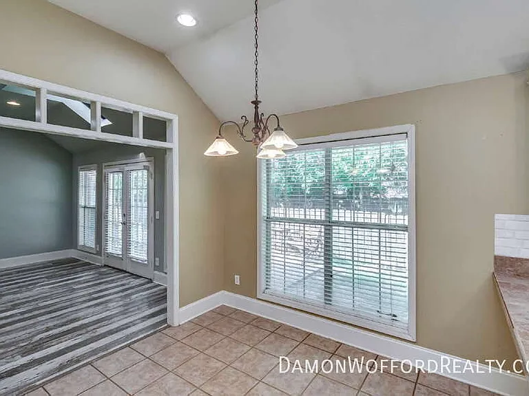 124 Raintree Rd — Photo 21