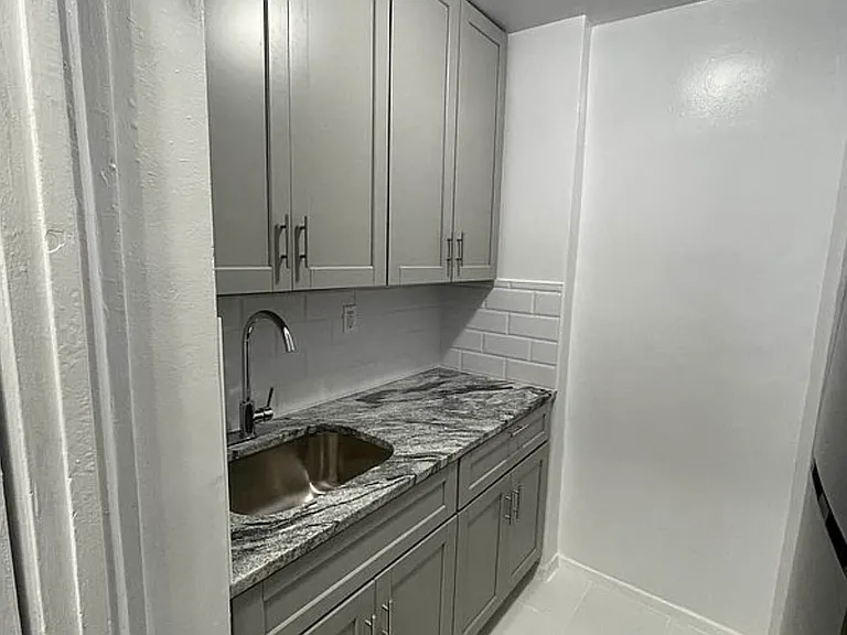 1360 Ocean Pkwy #4M — Photo 4