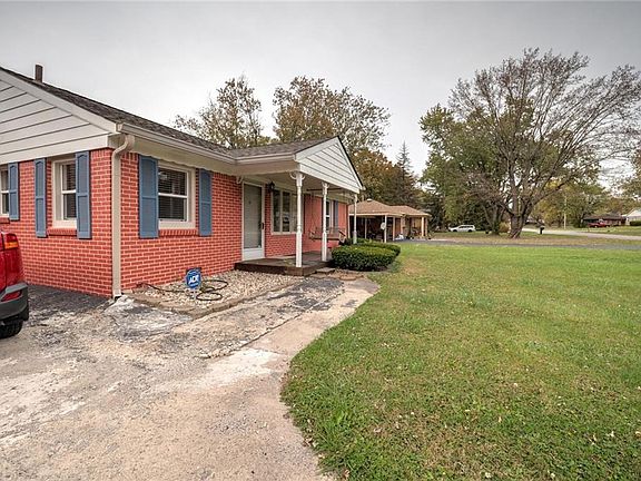 4th image of 4916 Ingleside Ln