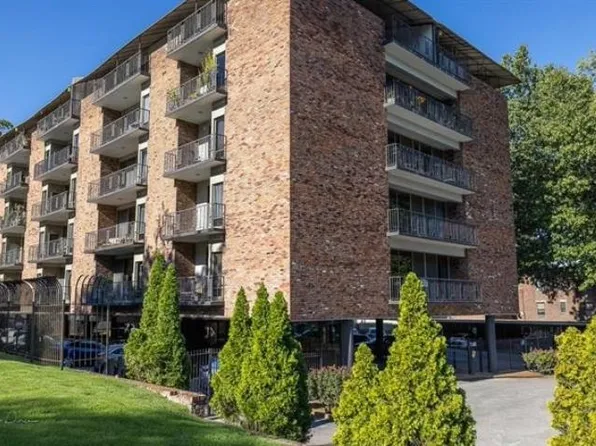 2195 Poplar Ave APT 304, Memphis, TN 38104