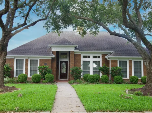 1839 Lake Winds Dr, Missouri City, TX 77459