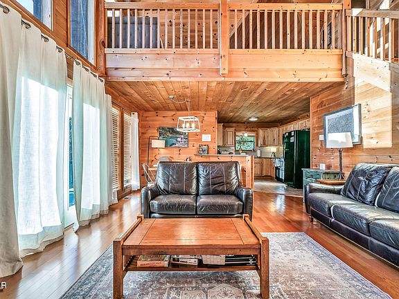 5th image of 2607 Sunset Cir