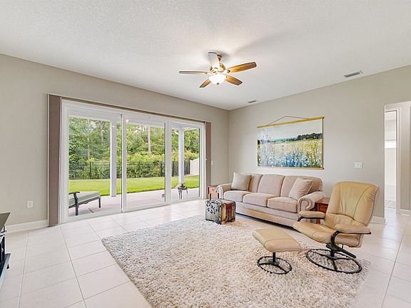 4th image of 1628 Lewis Lake Ln