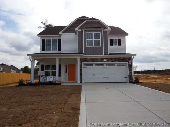 4721 Scenic Pines Dr, Hope Mills, NC 28348