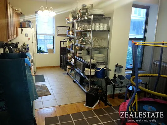 Rented by ZealEstate Group Inc | media 39