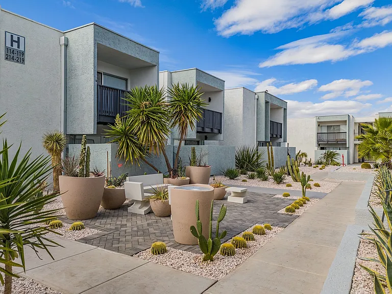 Echo Luxury Apartments — Photo 133