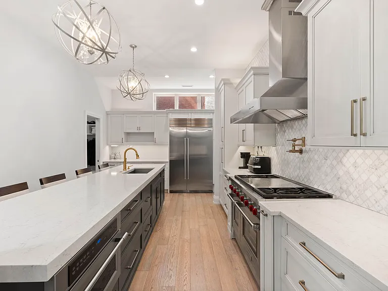 230 S 3rd St — Photo 11
