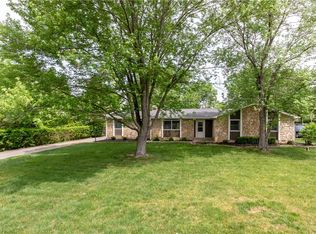 112 Round Up Trl, Fishers, IN 46038