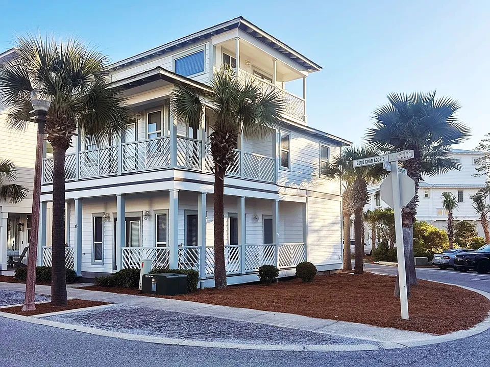88 Blue Crab Loop E