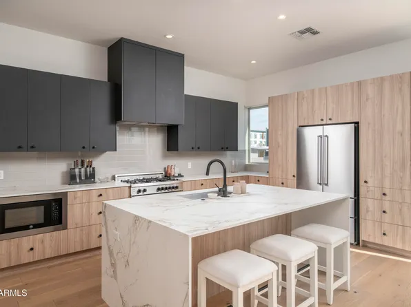 3150 E GLENROSA Avenue #2, Phoenix, AZ 85016