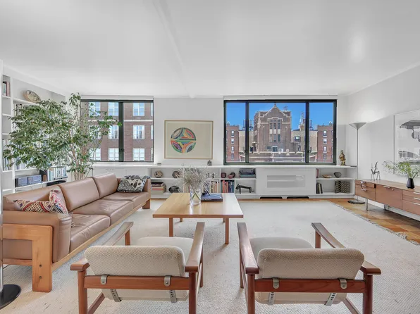 115 East 87th Street 11C image 2 of 17