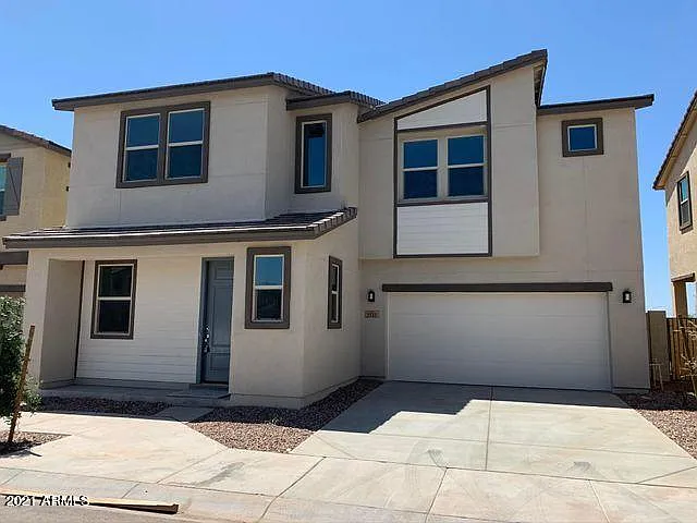 3 bed, 2.5 bath, 2045 sqft, $2,350 — Photo 2
