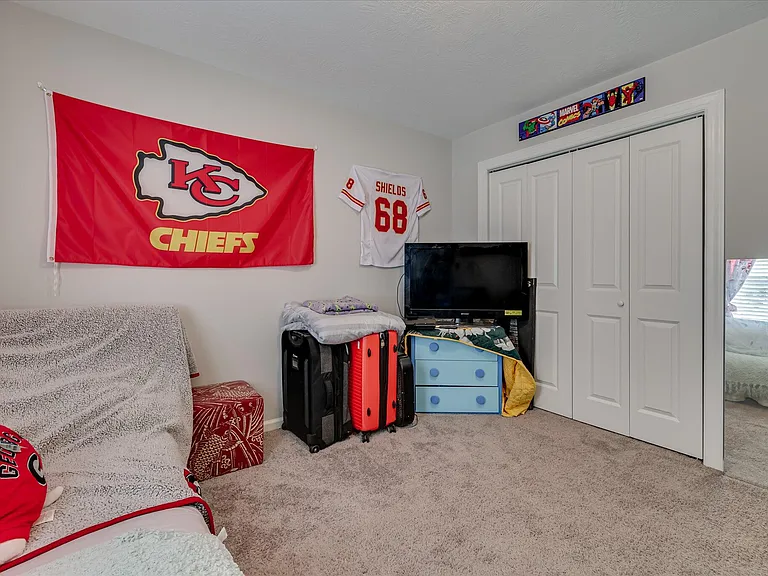 2217 Kendall Park Dr — Photo 47