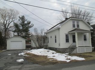 14 Stewart St, Lewiston, ME 04240