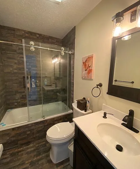 144 Lakeview Dr — Photo 5