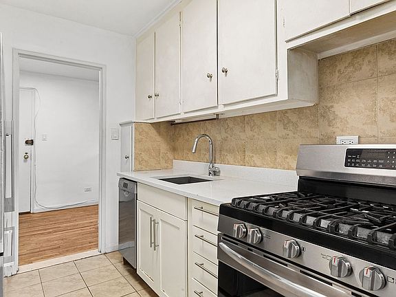 5th image of 185 Prospect Park W APT 304