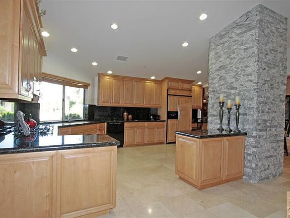 4th image of 81960 Mountain View Ln