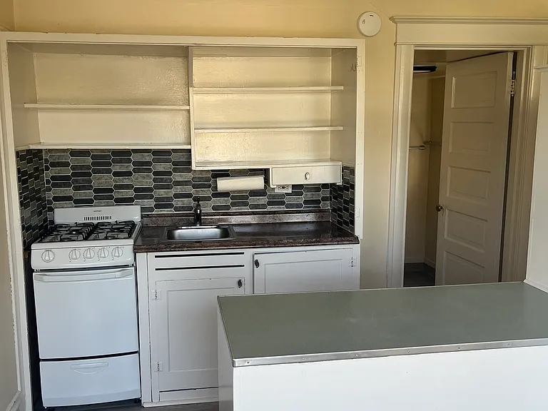 Apartment size stove and oven