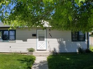 701 Washakie Ave, Worland, WY 82401