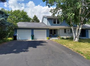 1793 Centennial Dr, Roseville, MN 55113