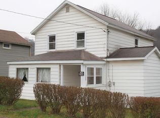 153 Pine Ave, Weedville, PA 15841
