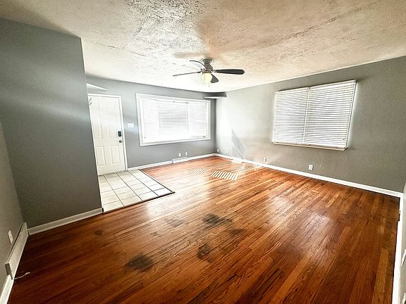 3rd image of 6110 Pratt St