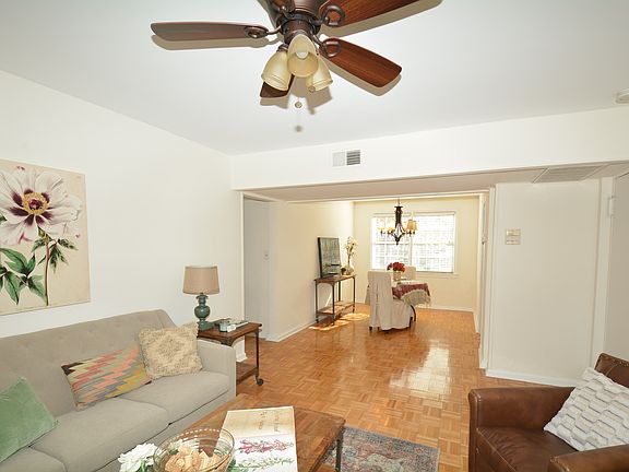 Living Room / Dining Room