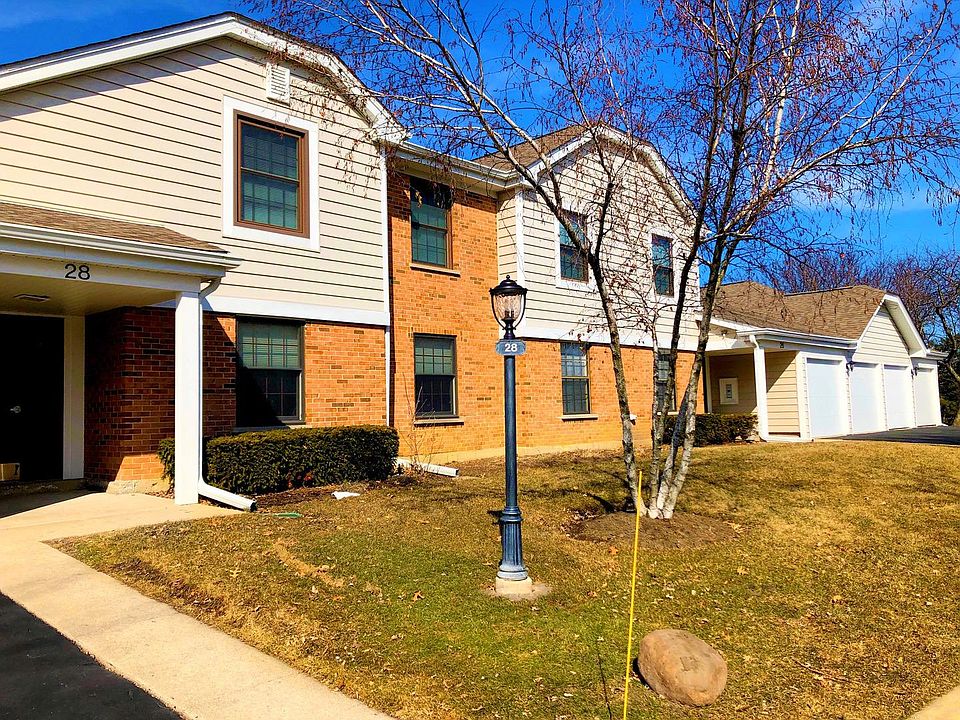 1st image of 28 Regent Cir #D1