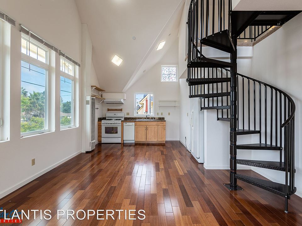 1st image of 132 Clay St APT 16