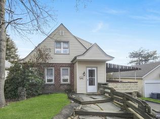 32 Summit St, Park Ridge, NJ 07656