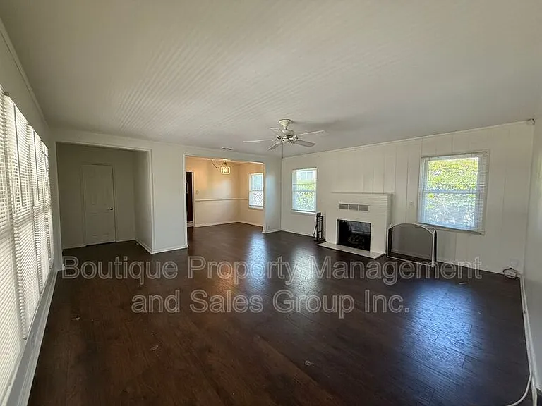 1815 N Westwood Ave #A — Photo 49