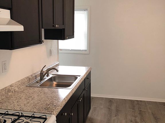 4th image of 718 W Purtscher Dr