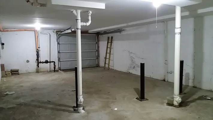 Rented by Signature Property Realty | media 42