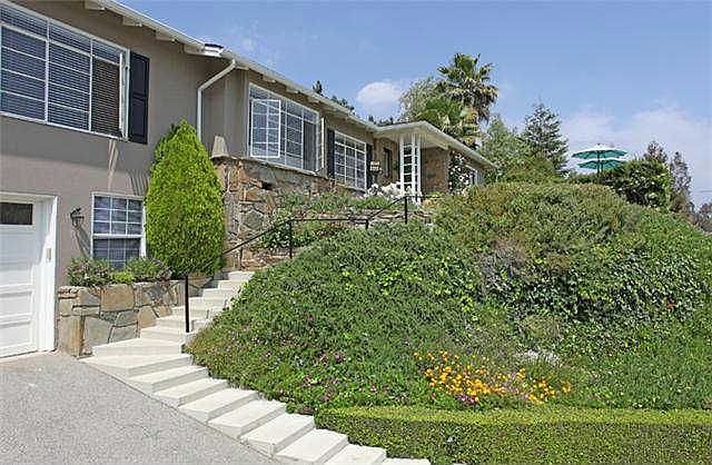 1st image of 549 Paulette Pl