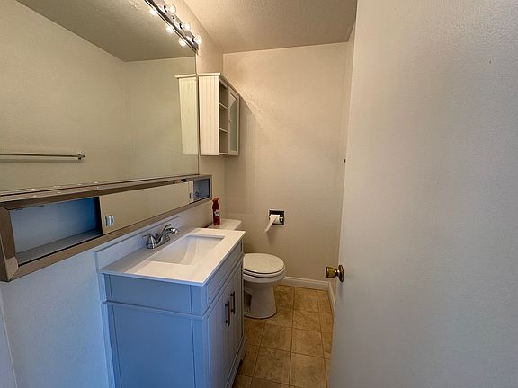 3rd image of 9614 Missouri St #A