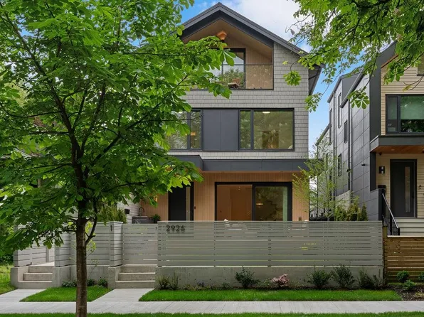 2926 W 12th Ave #1, Vancouver, BC V6K 2R3