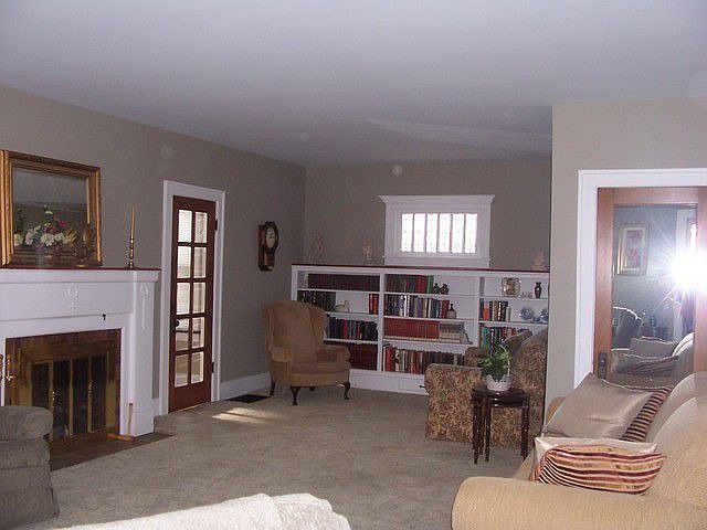 2nd image of 2325 8th St